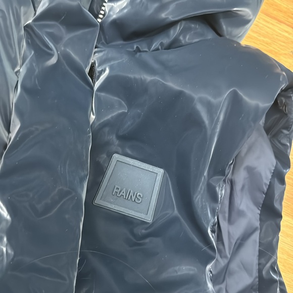 Rains Loop Vest Ink - Picture 3 of 5